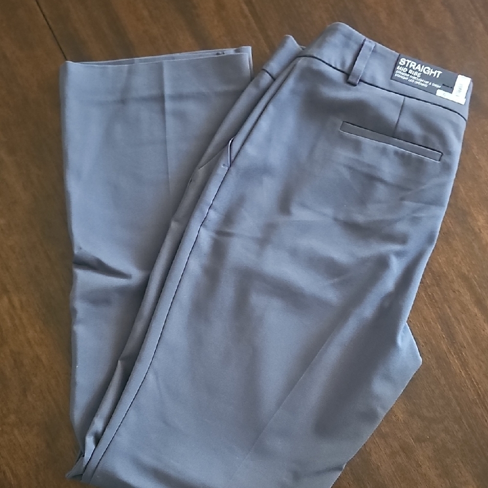 NWT Apt. 9 Women's Straight Leg Gray Pants